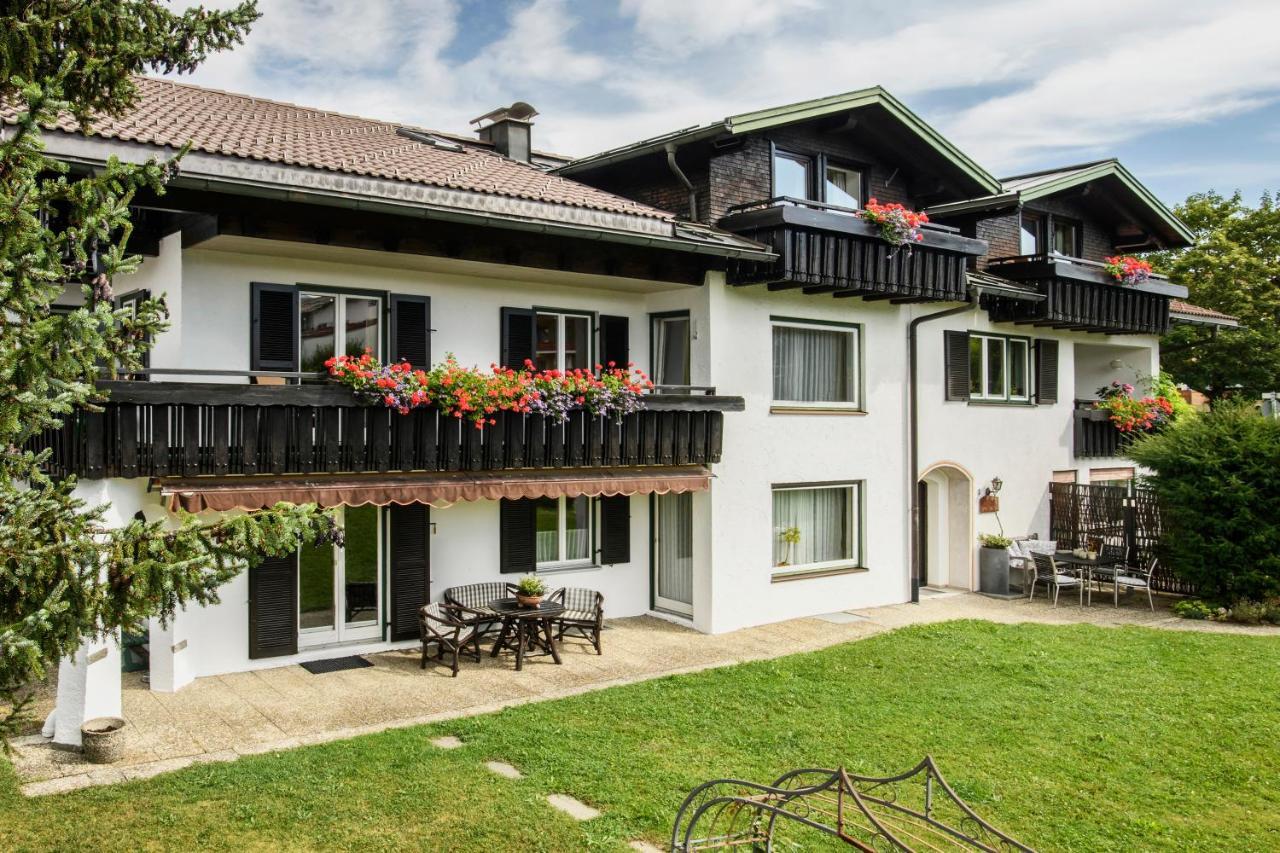 Отель Gaestehaus Schmid Оберштауфен Экстерьер фото